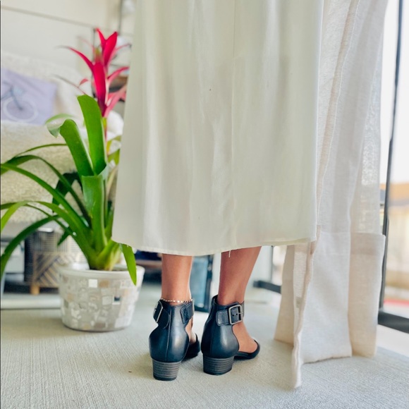 Gabor Genuine Black Leather Ankle Strap Sandals - Picture 5 of 6